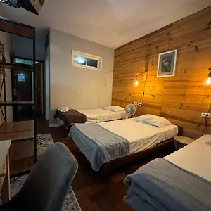 19 , Funchal (Madeira) Portugal